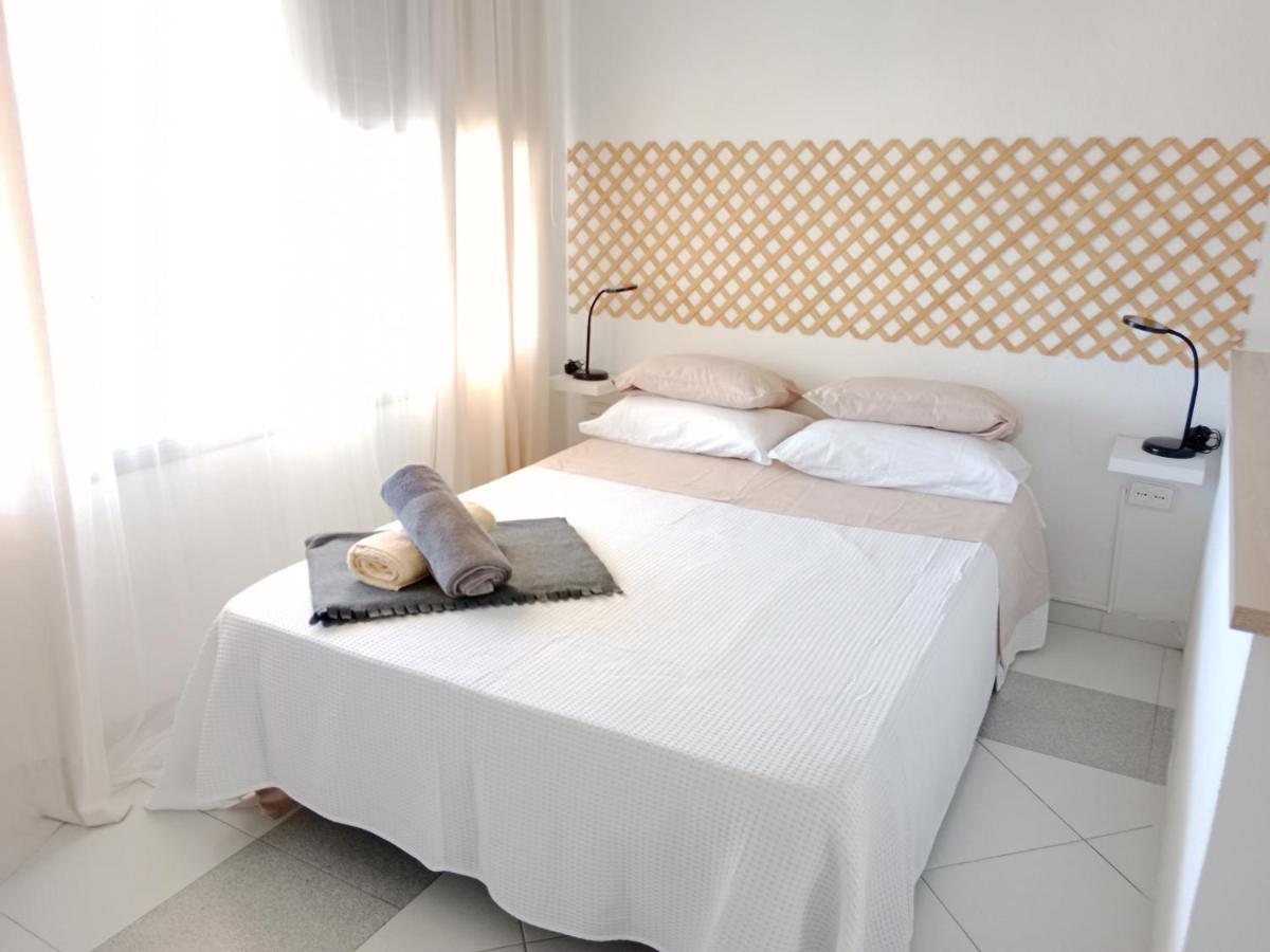 Апартаменты Studio Sea Front View & Pool Такоронте Экстерьер фото
